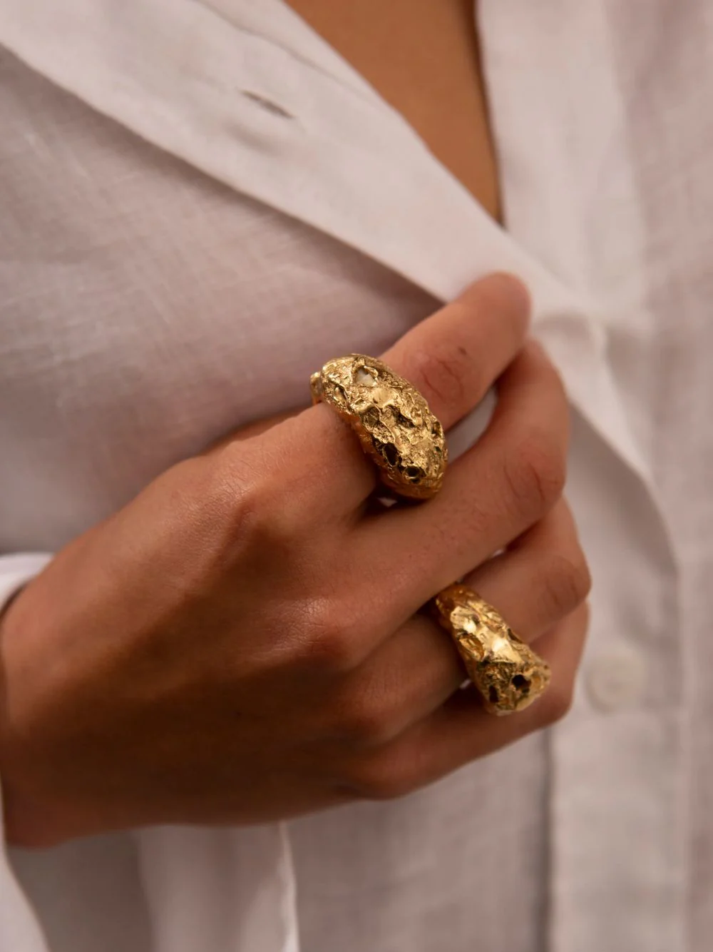 Galia 18k Gold Textured Ring