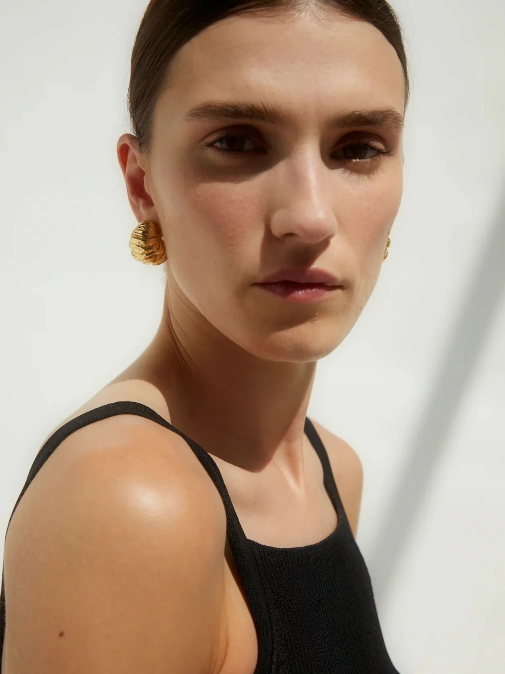Juno 18k Gold-Plated Textured Earring - Image 4