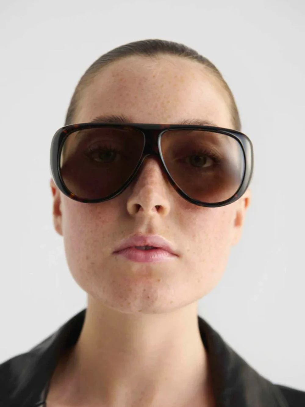 Tortoiseshell Aviator Gambia Acetate Sunglasses - Image 2