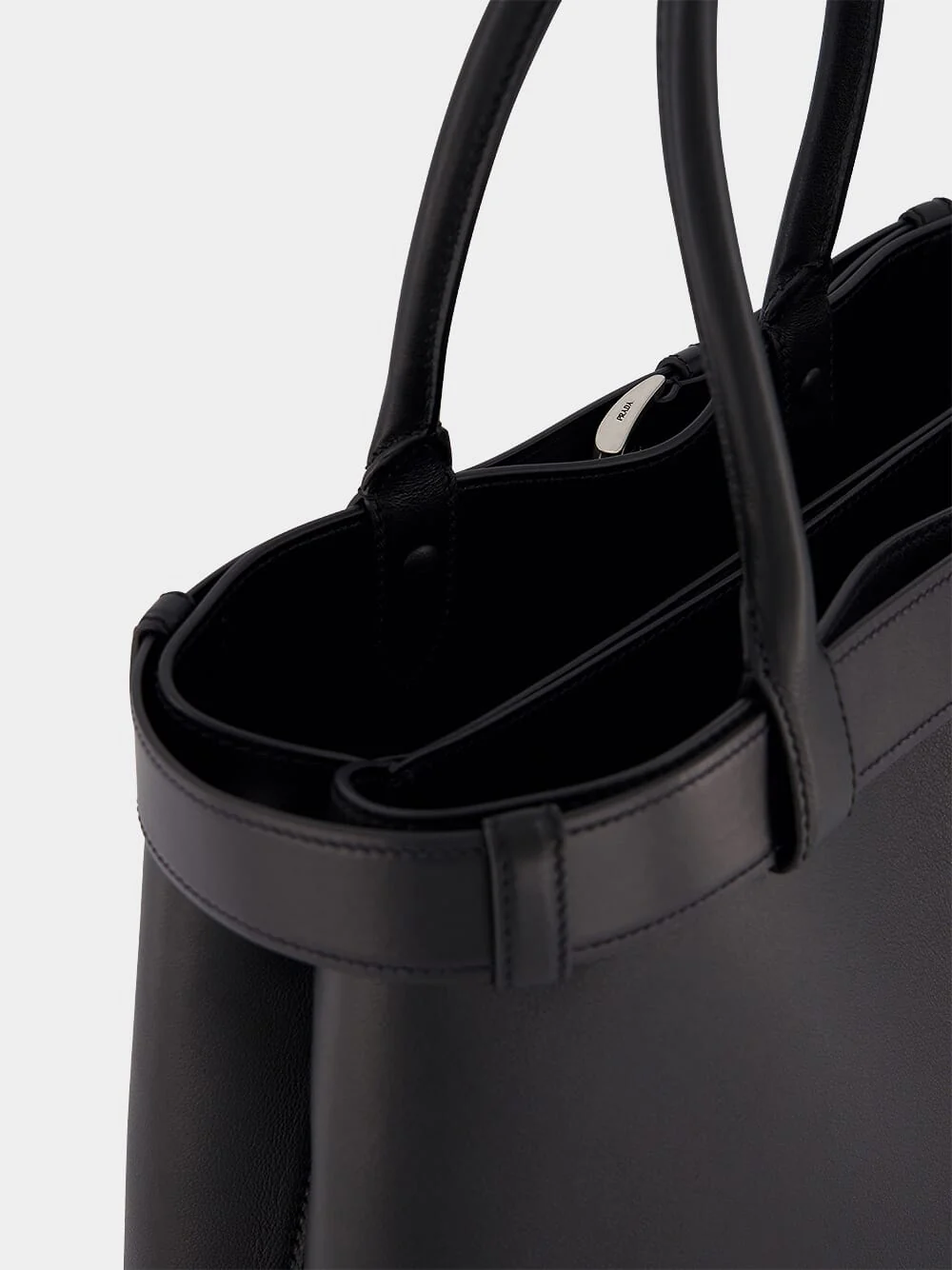 Large Buckled Leather Handbag - Image 8