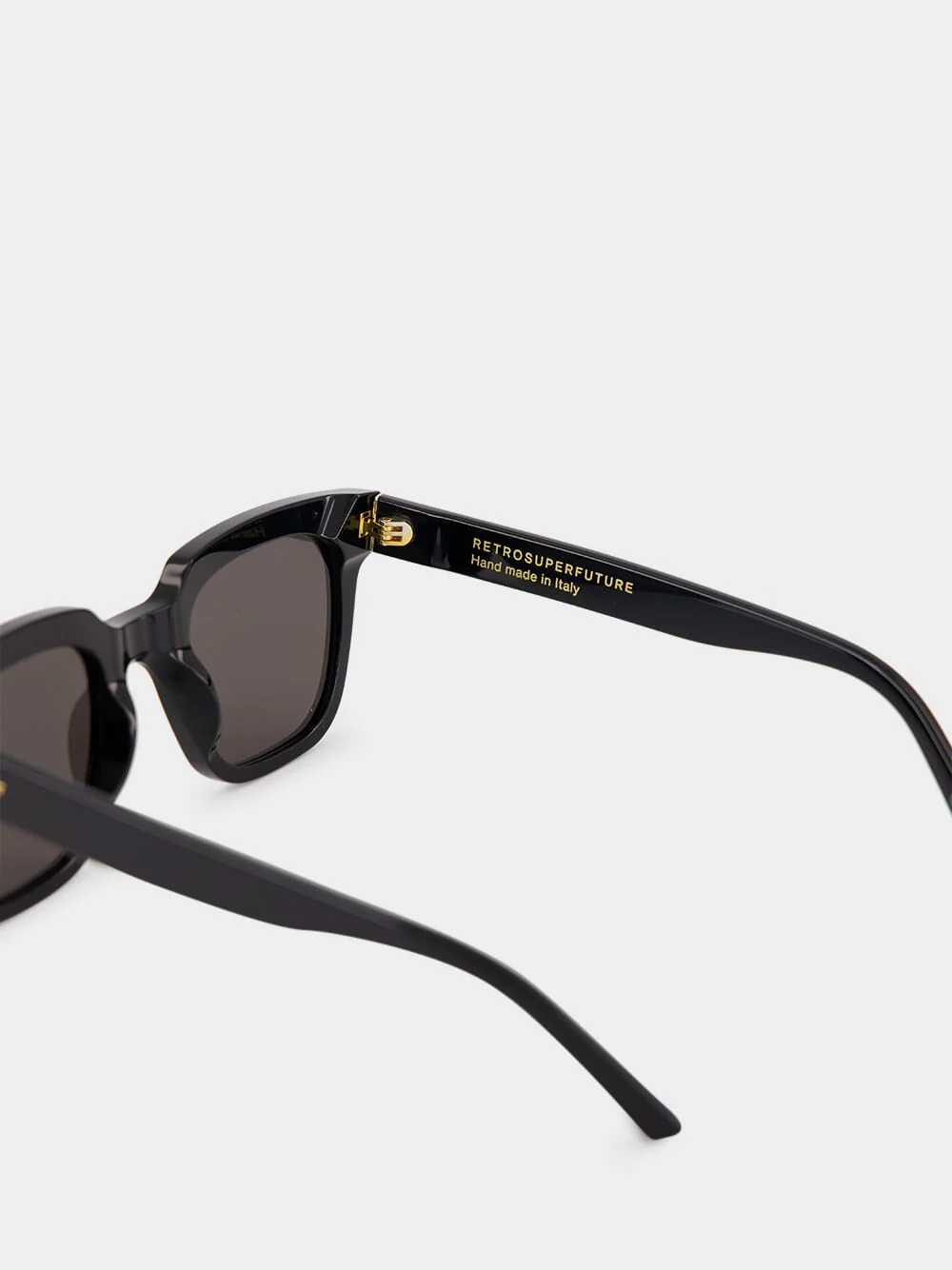 Giusto Black Square Sunglasses - Image 5