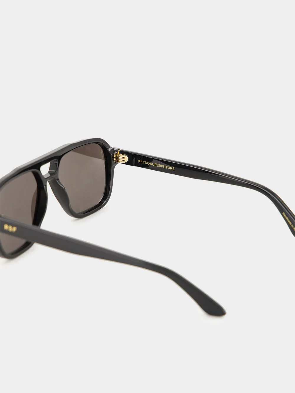 Maneval Black Aviator Sunglasses - Image 4