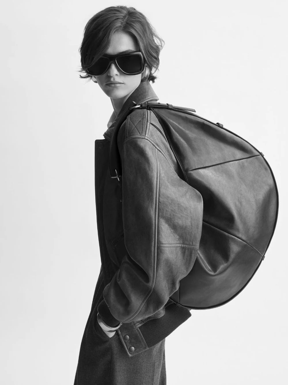 Black Mombasa Large Leather Hobo Bag - Image 2