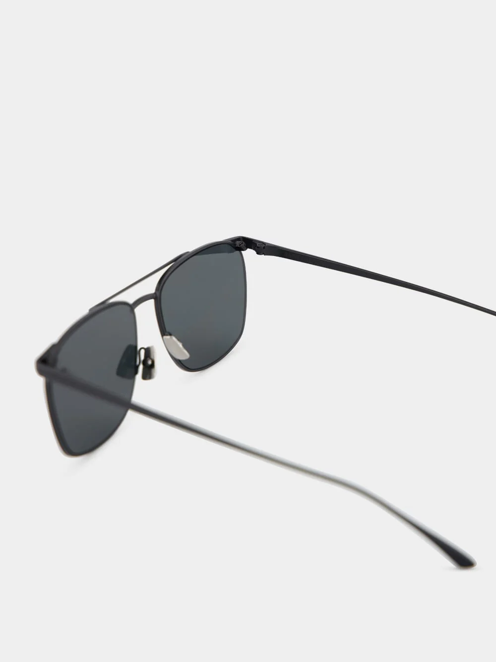 Black Vincent Metal Sunglasses - Image 4