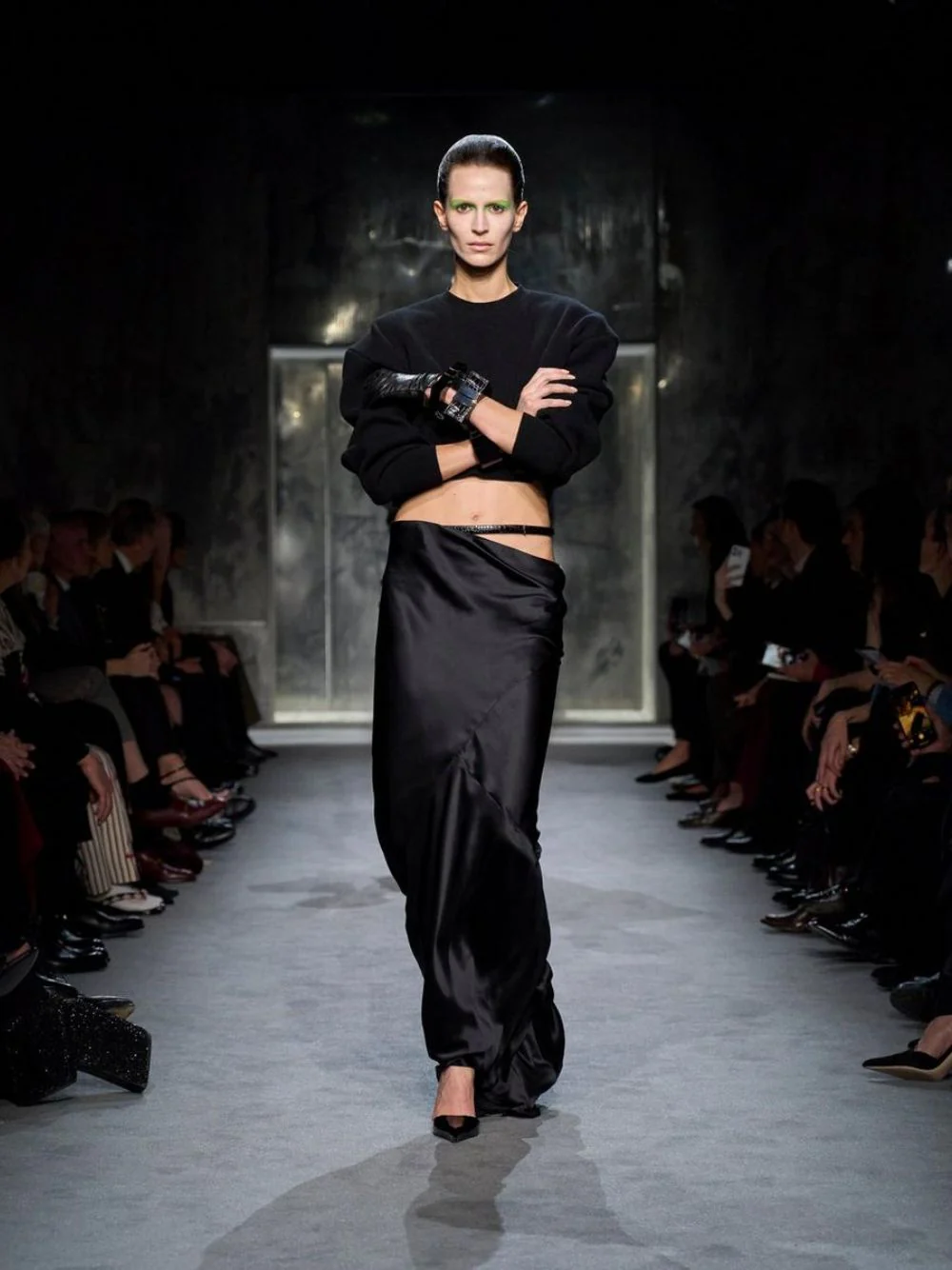 Black Sculptural Double-Face Wool Cashmere Sweatshirt - Image 7