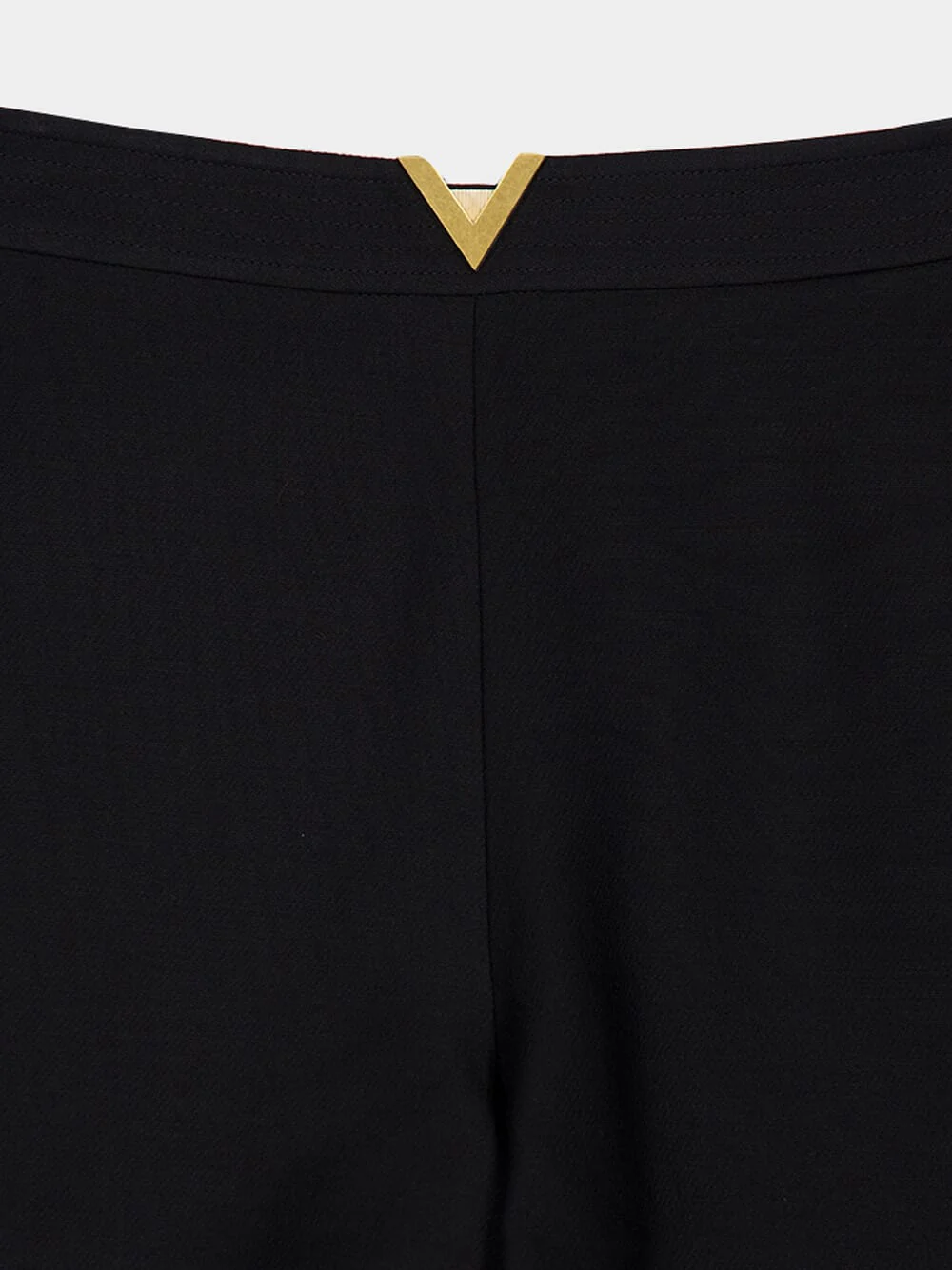 Black Crepe Couture Virgin Wool Shorts with V Detail - Image 3