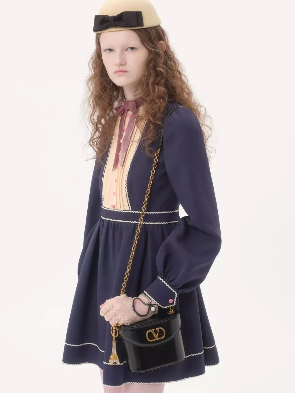 Black Shiny Leather Vanity Bag - Image 4
