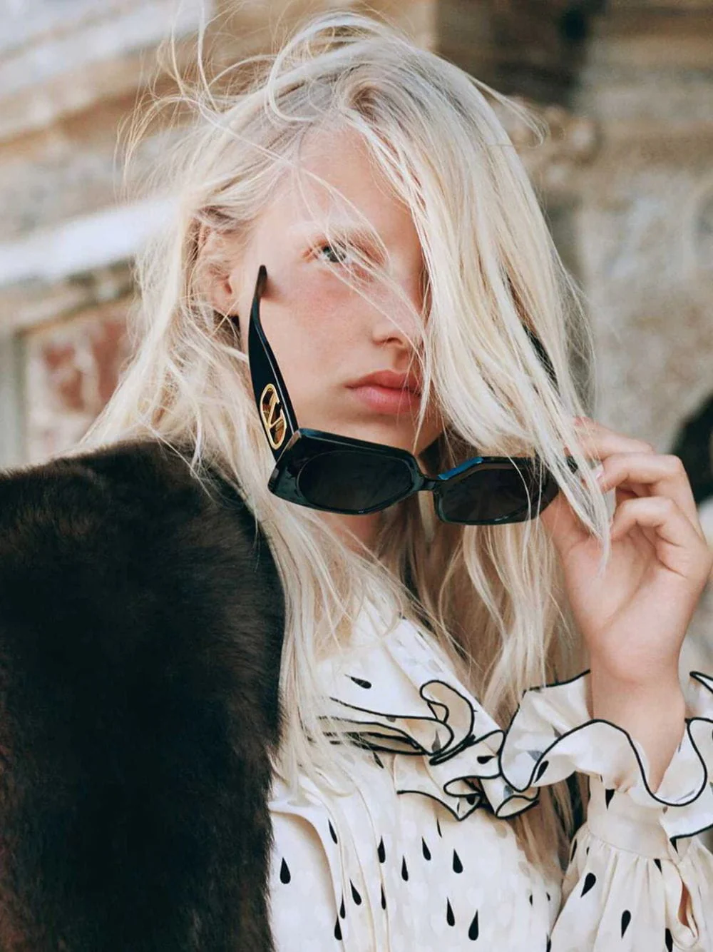 Black Vain Bold Sunglasses in Recycled Acetate