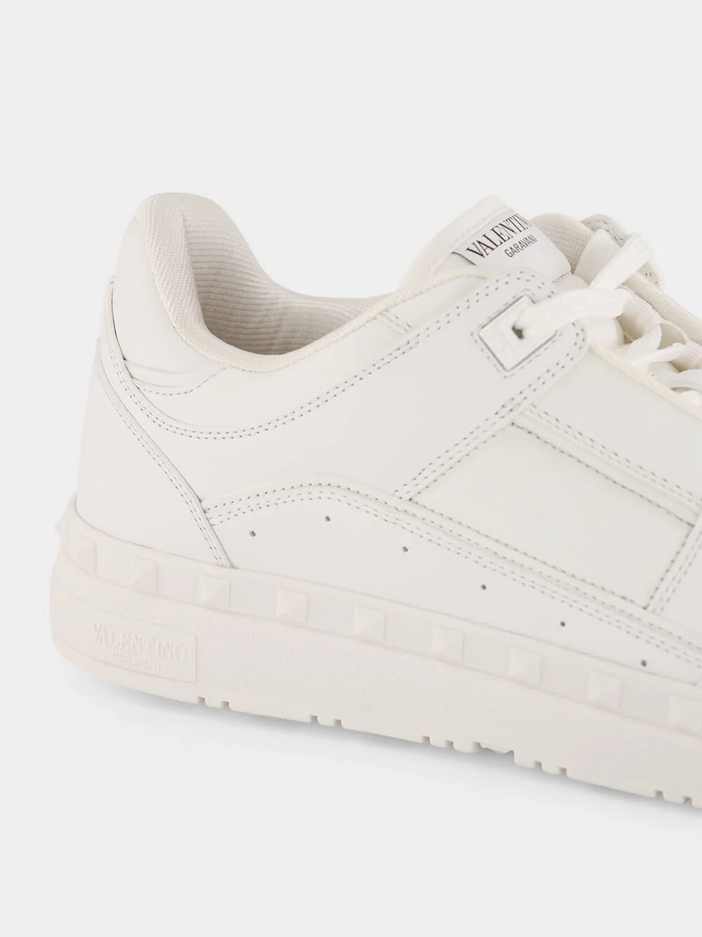 White Freedots Sneakers - Image 7