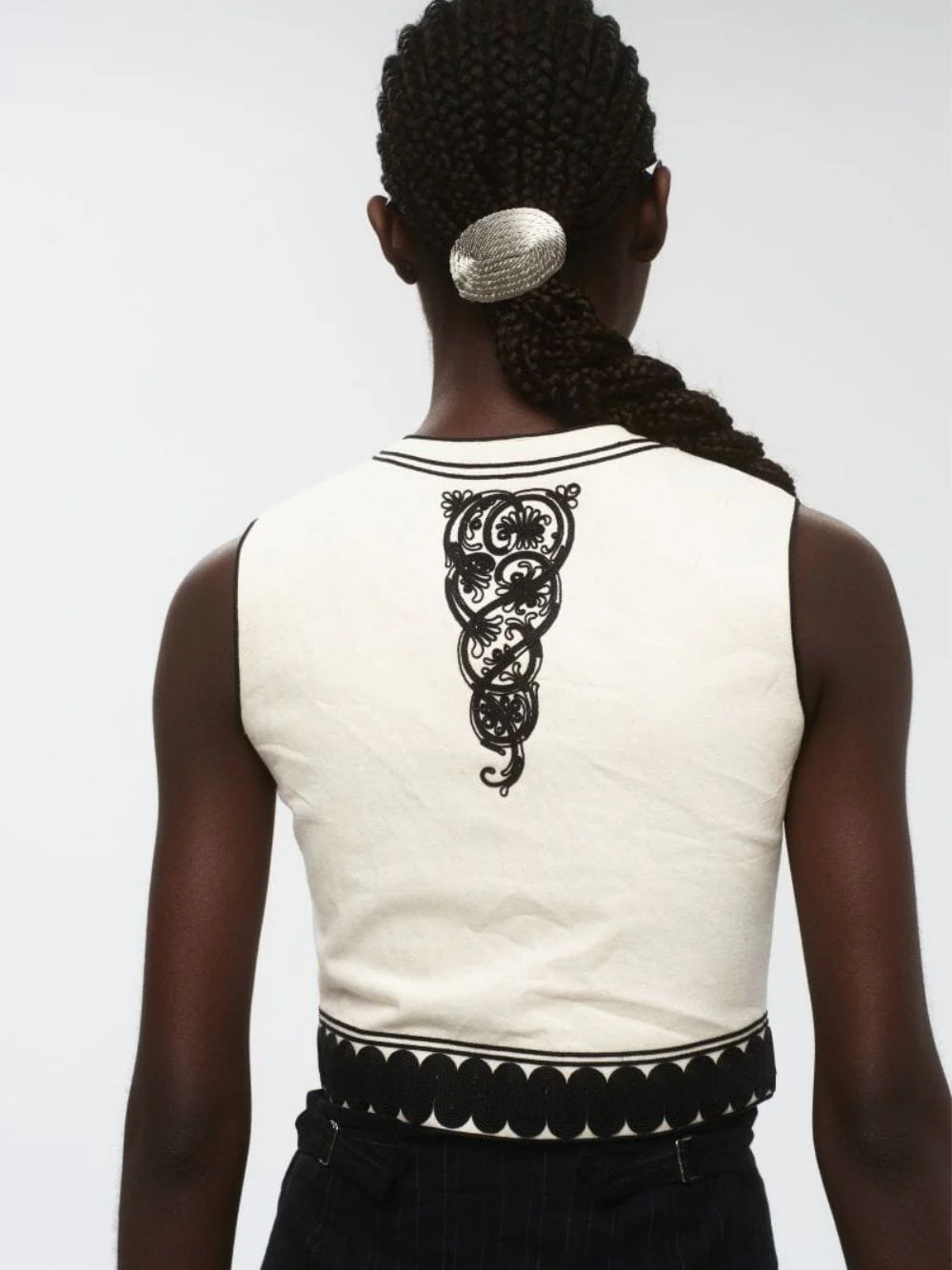Embroidered Traditional Kymata Vest - Image 6